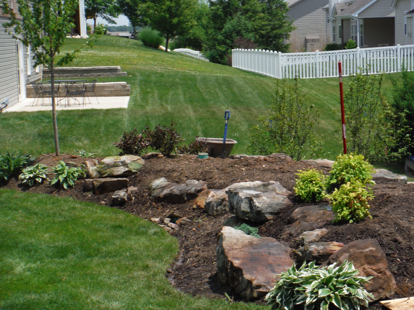 New Landscape Bed Palmyra Professional Lawn Management