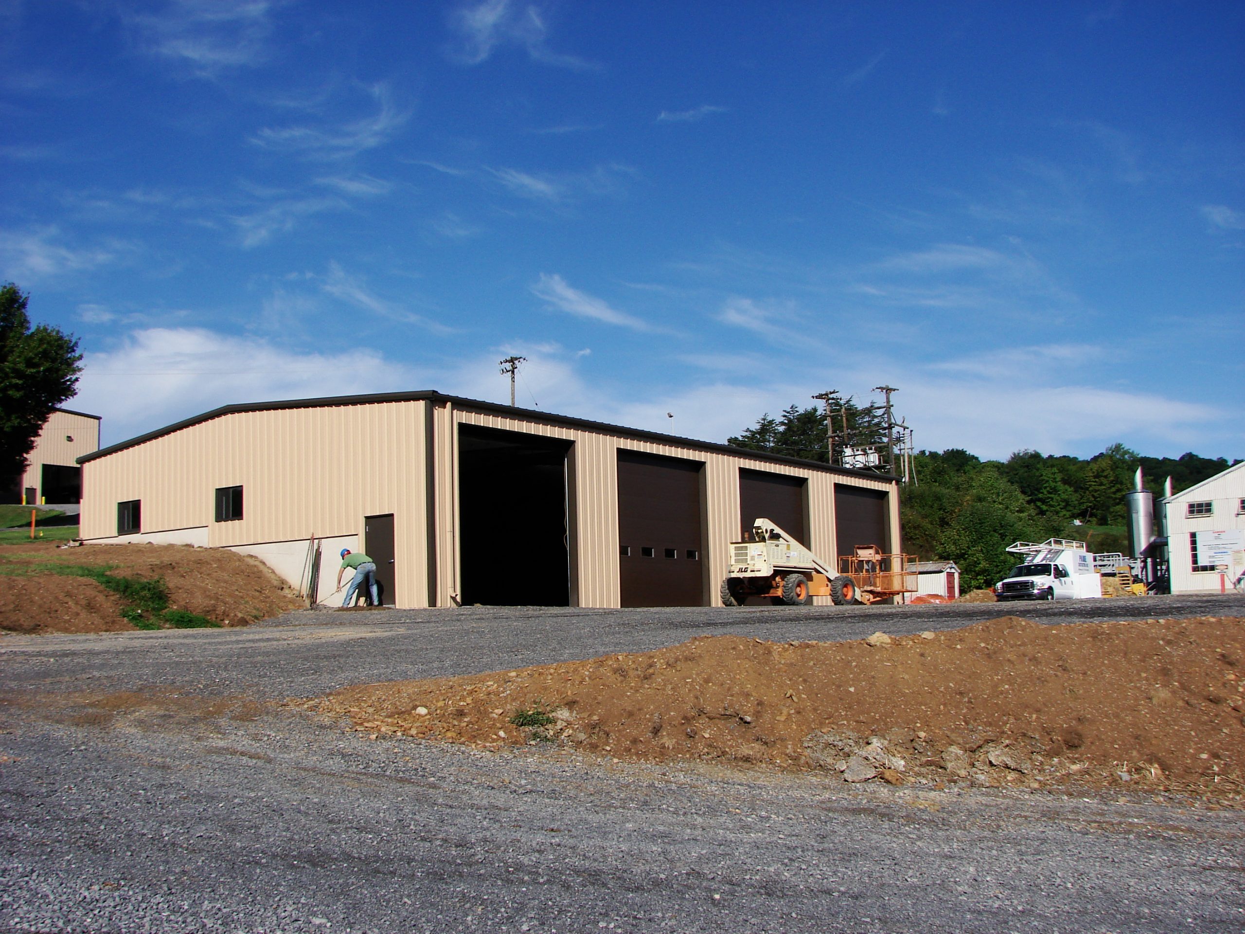 Truck Garages & Service Bays