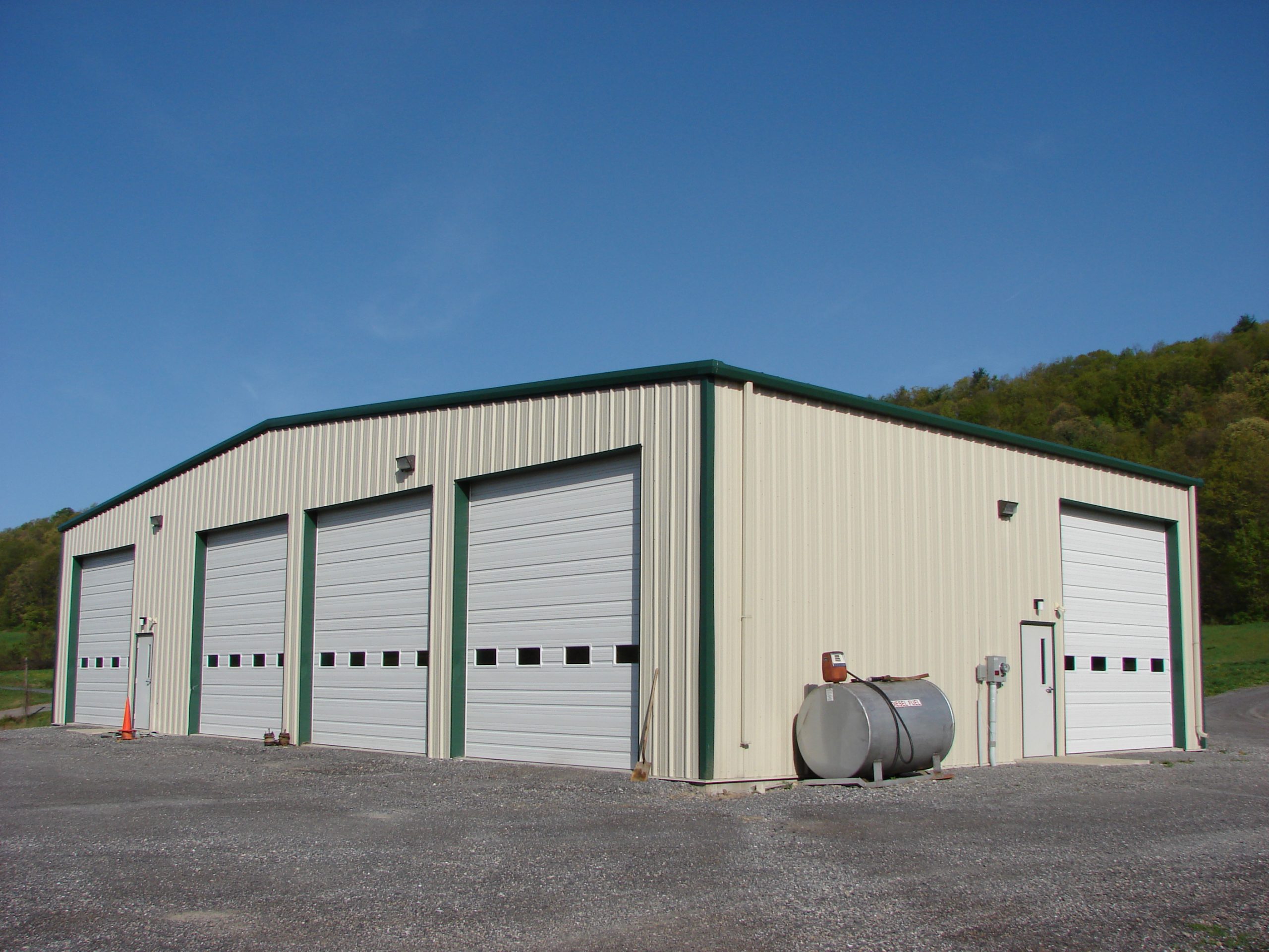 Truck Garages & Service Bays