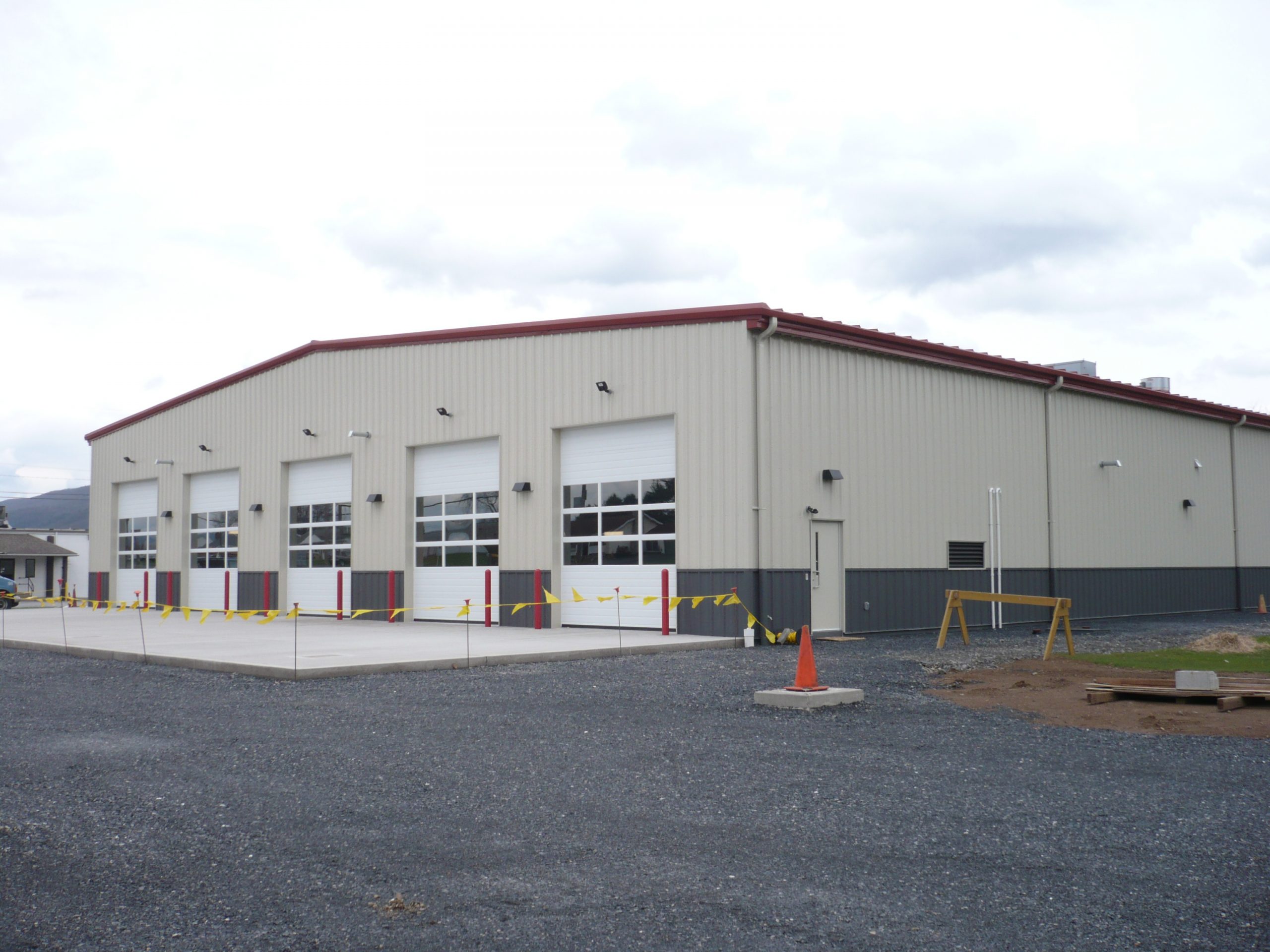 Truck Garages & Service Bays