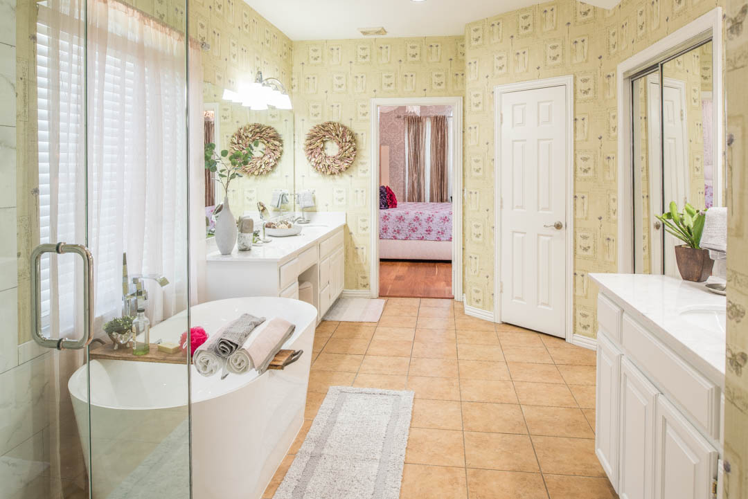 Just Listed!! 1901 Chapel Cove in Rowlett, Texas Listed Price