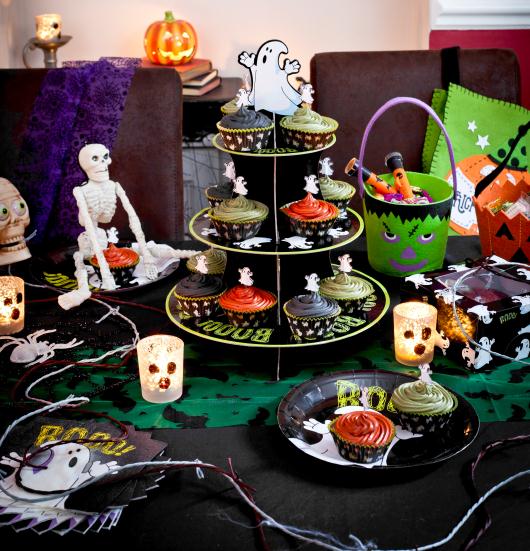 Poundland for Halloween. Pampered Presents