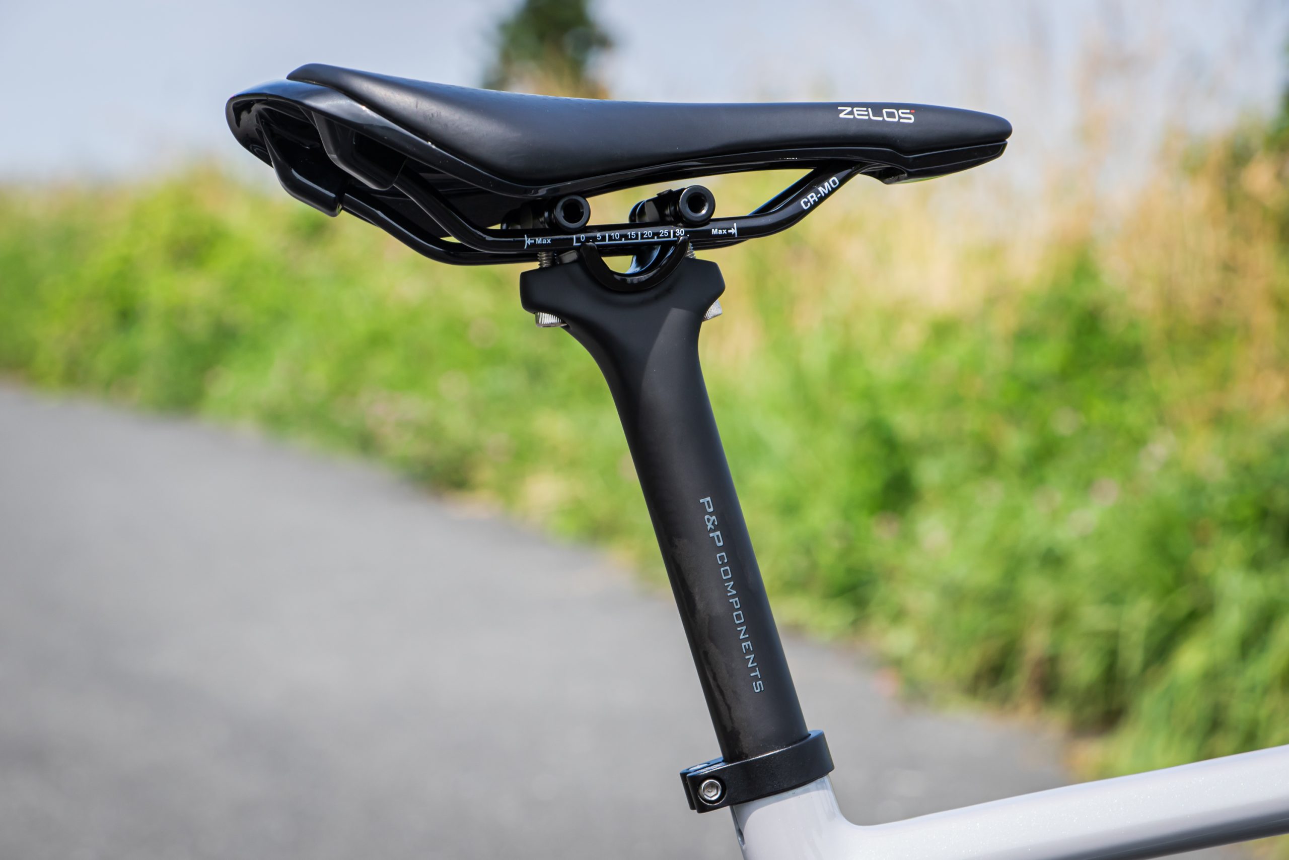 バイクの軽量化にはカーボンシートポスト【SPC001】 P&P COMPONENTS