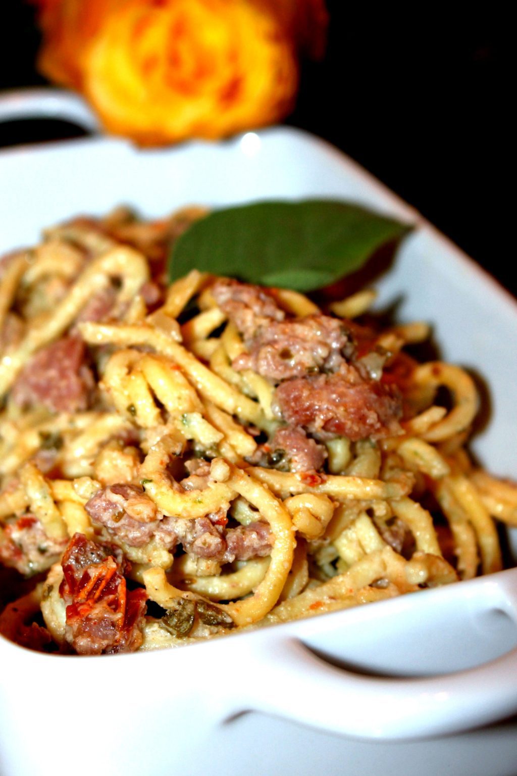 Pasta Con Salsiccia Al Sugo