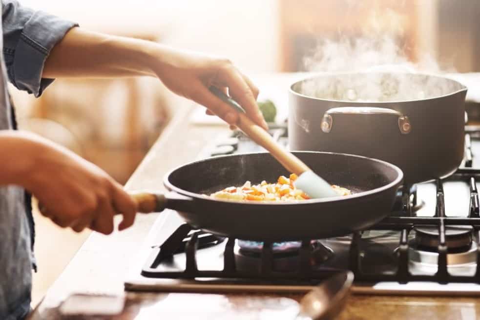 TFal vs Calphalon Cookware Which Should You Get?
