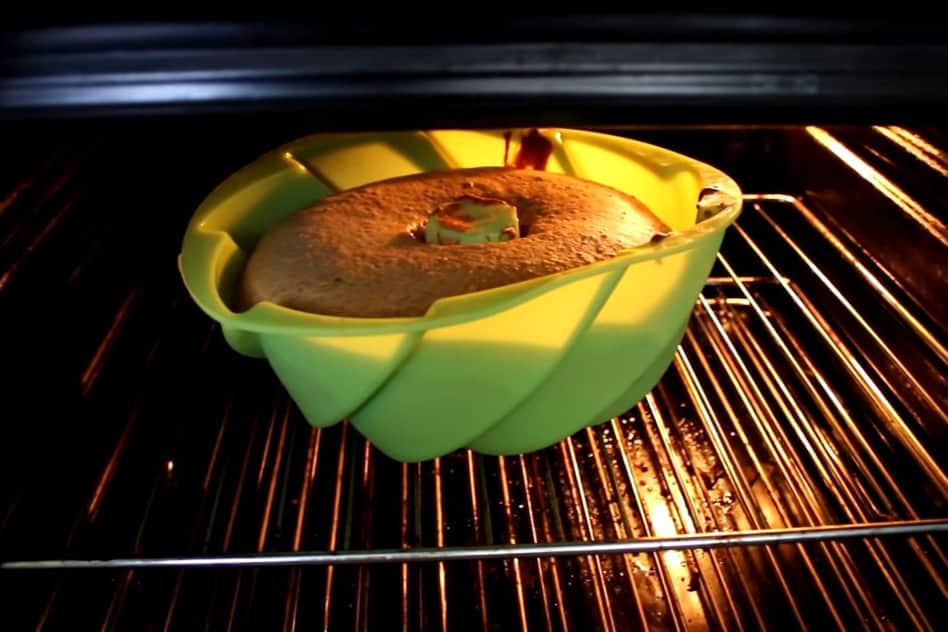 5 Steps to Bake with Silicone Pans