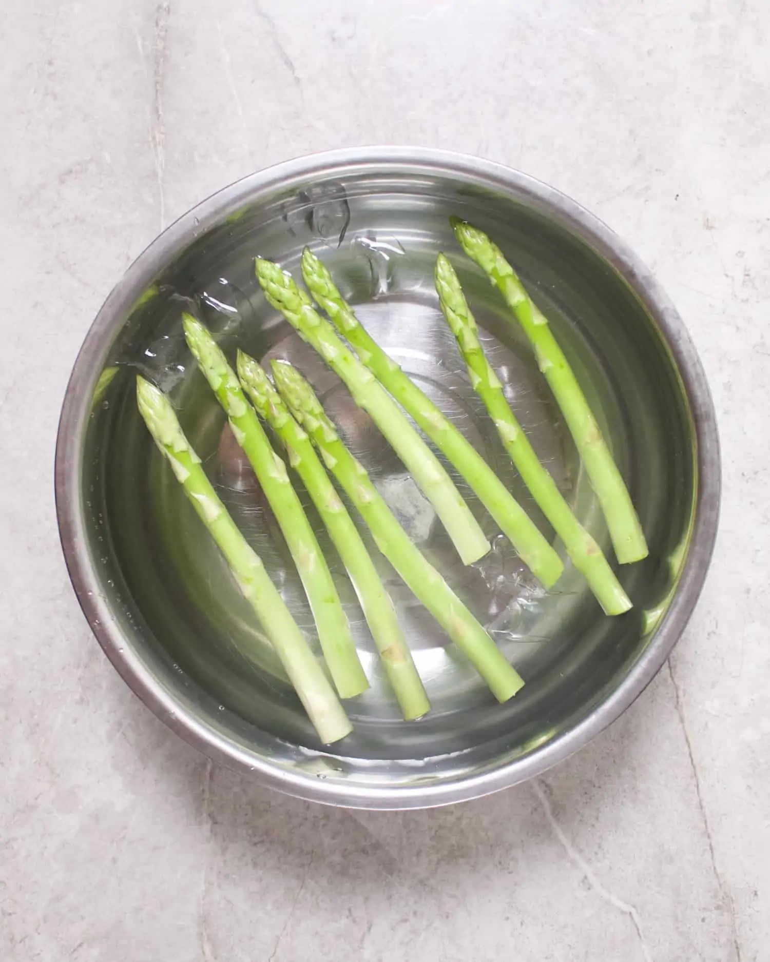 Exactly How To Reheat Asparagus [I Try 5 Methods]