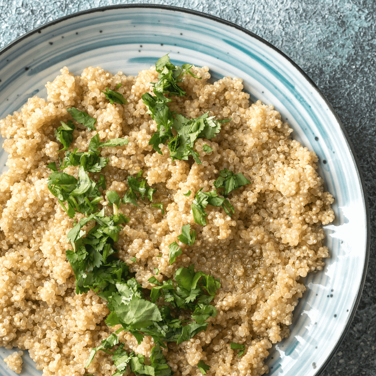 The Best Way To Reheat Quinoa I Test 4 Methods [Pics]