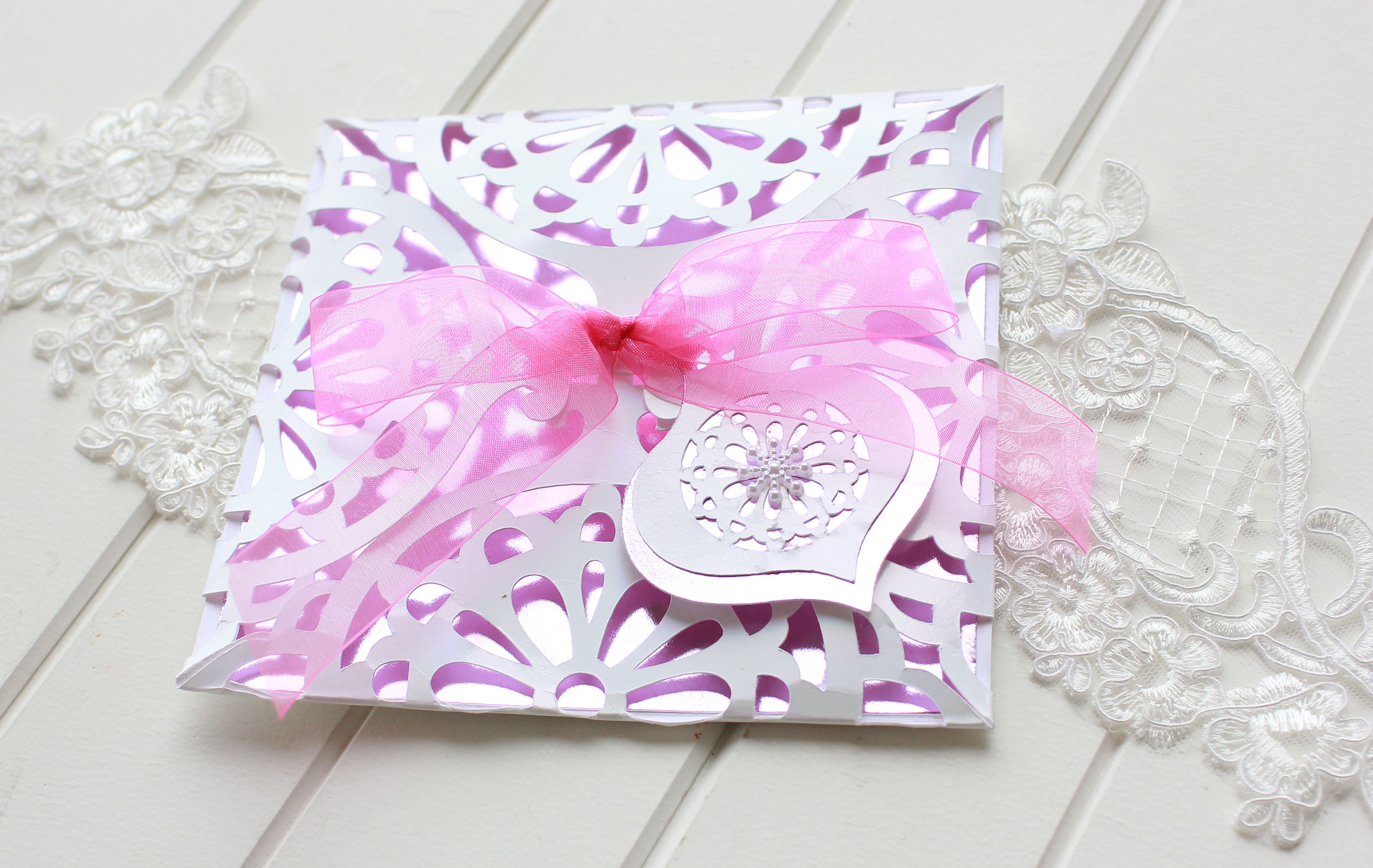 How to Make Christmas Cards with the Cricut