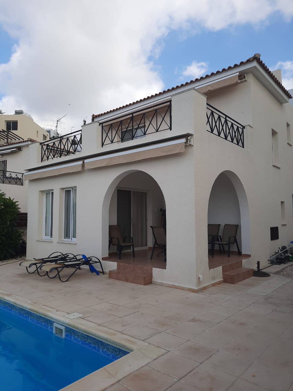 3 bed Villa Glara Peyia Paphos long term rent Paphos villa rental