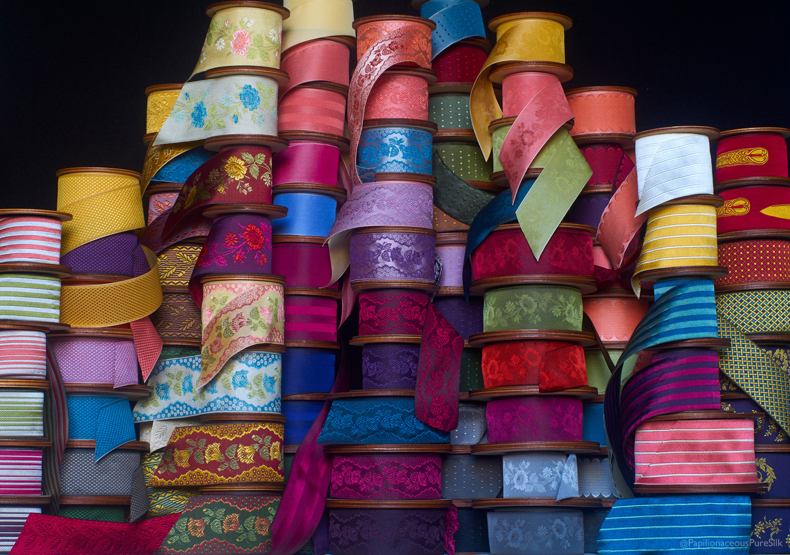 Papilionaceous silk ribbon Woven in England since 1996