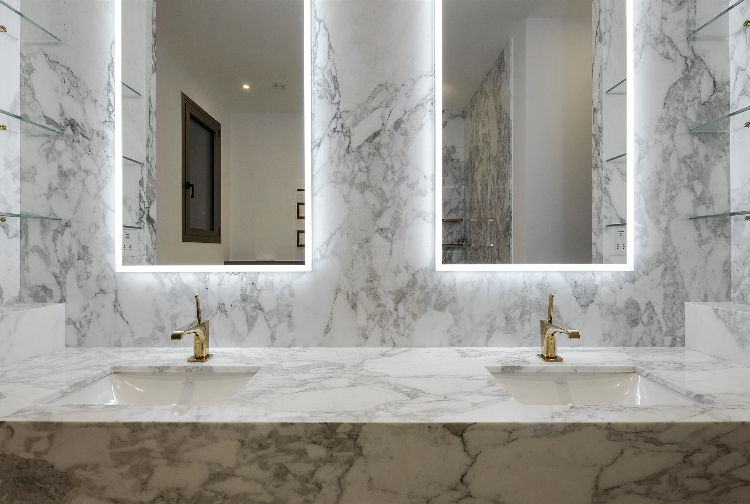 Calacatta Gold Marble Bathroom
