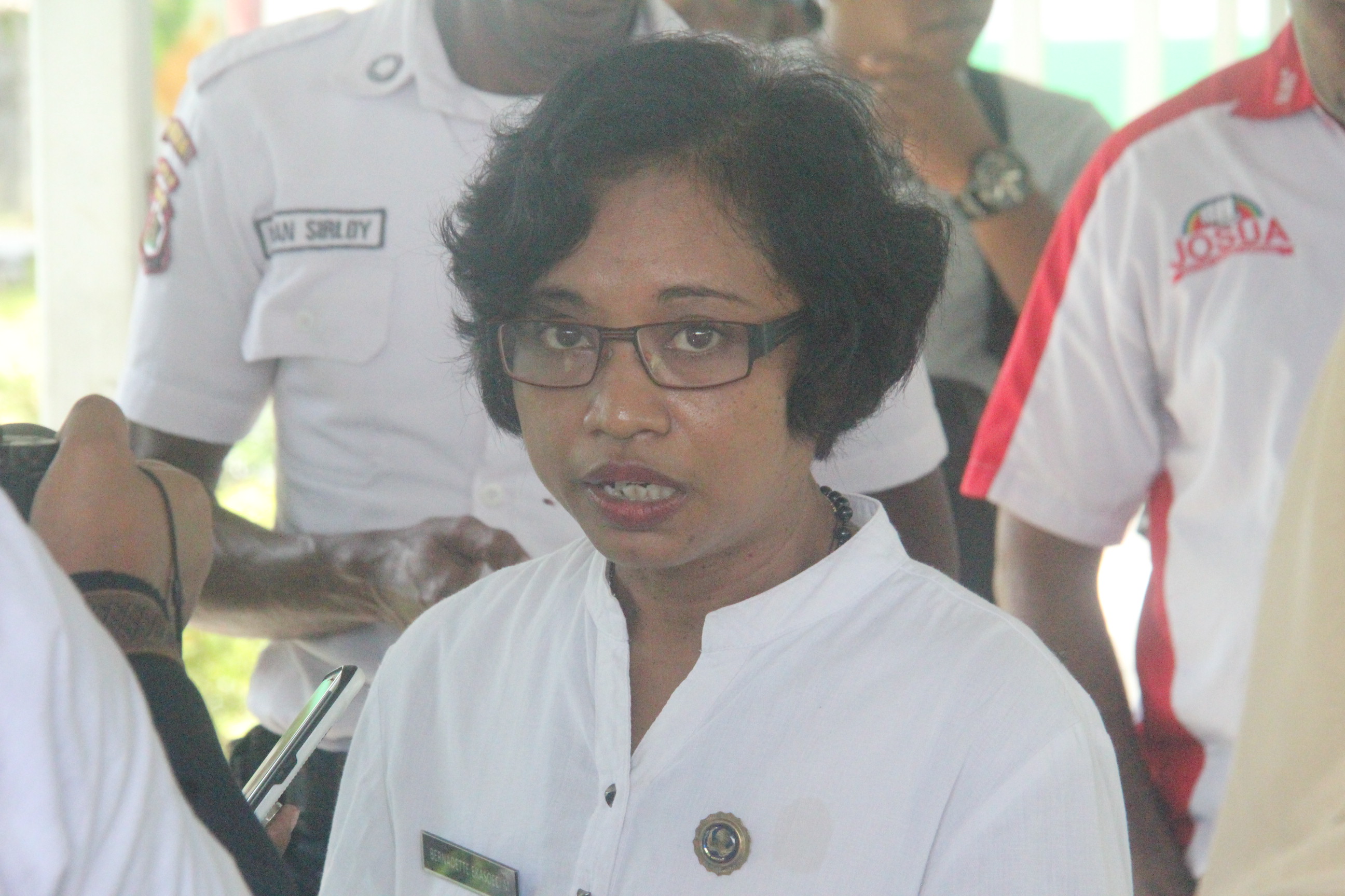 Direktur Rumah Sakit Kwaingga, dr.Bernadette Ekasoeci,M, M.Kes