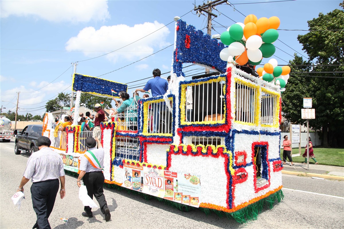 Media Gallery Parade Float Rentals