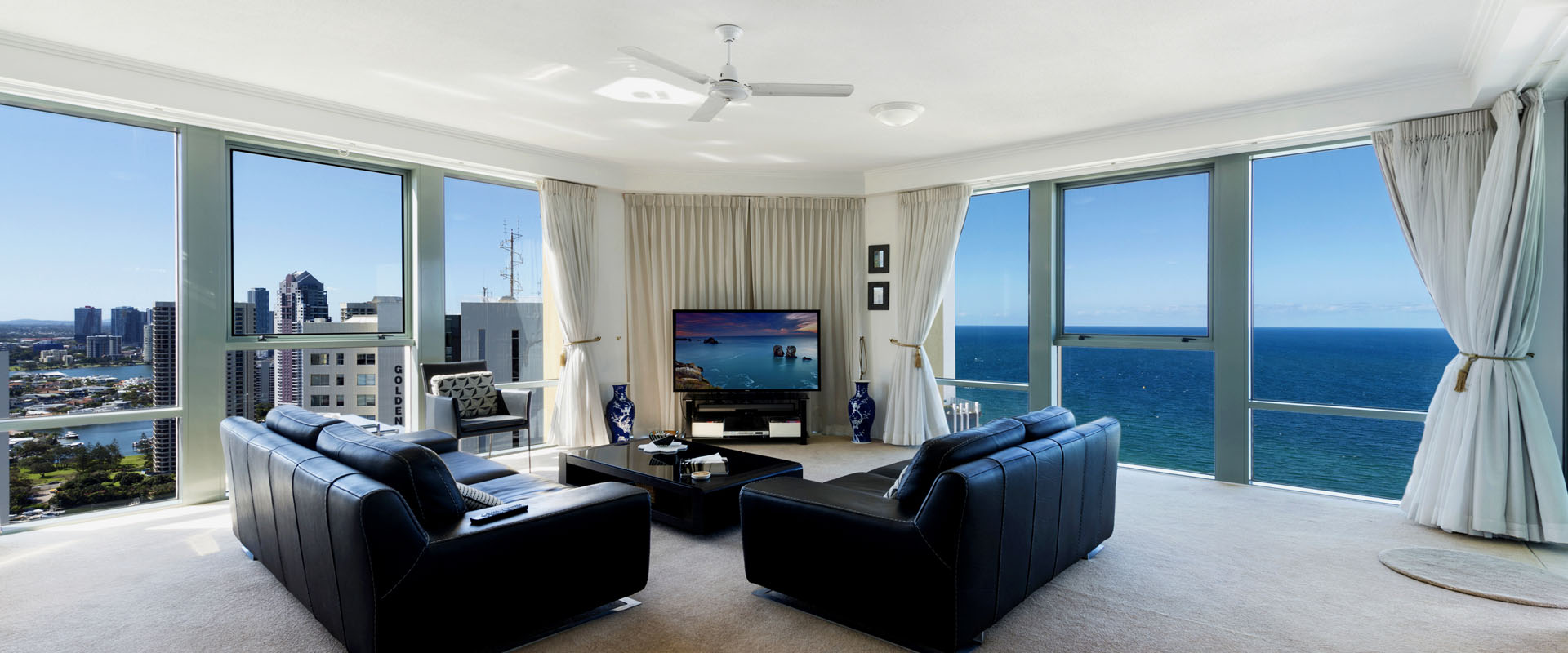 Surfers Paradise Luxury Holiday Apartments & Resorts Paradise Found