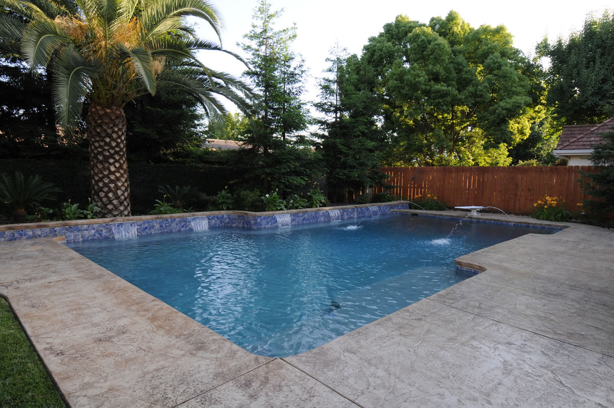 Visalia Pool Builders Swimming Pool with Water Features Paradise Pools