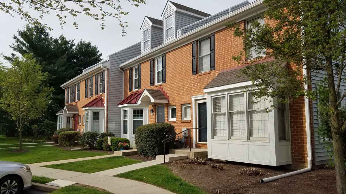 Exterior Refresh VANDERBILT VILLAGE AT EXTON STATION Parallel
