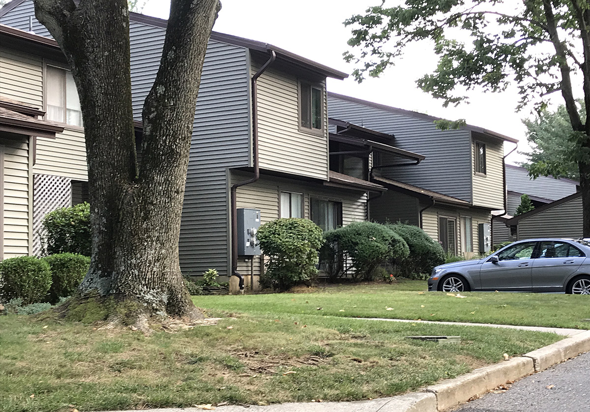 Exterior Refresh SHADOW LAKE VILLAGE, MIDDLETOWN NJ Parallel