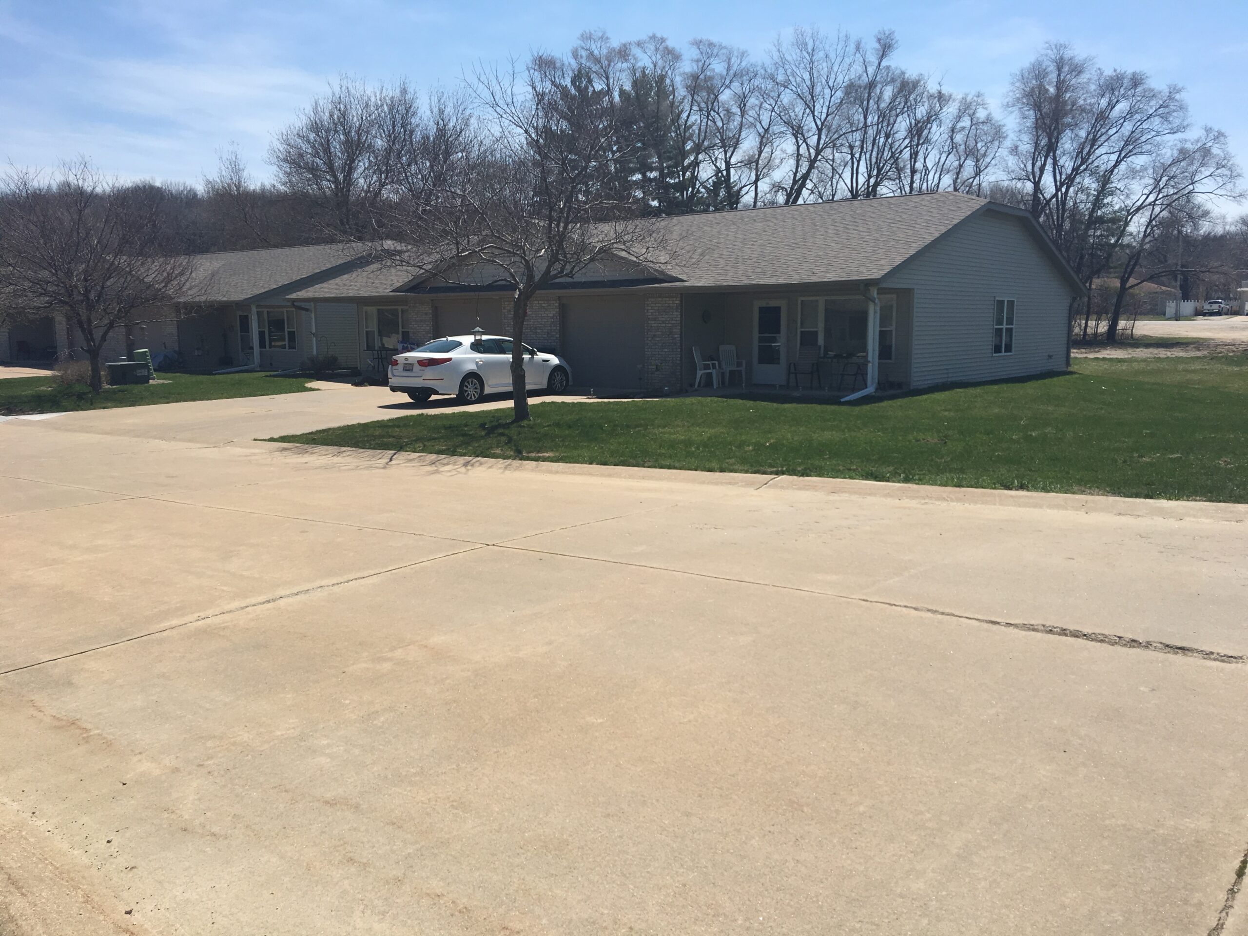 Cordova Apartments Shamrock Villas Paramark Real Estate