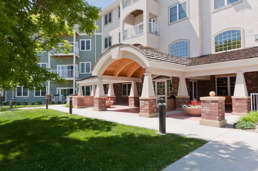 Applewood Pointe of Bloomington at Southtown Paramark Real Estate