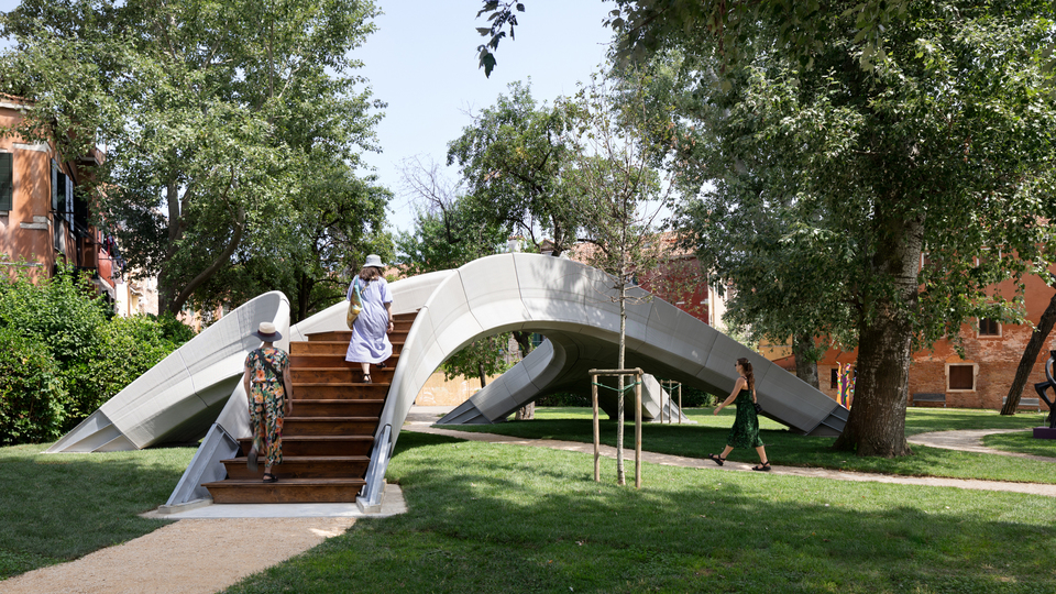 Striatus A 3D Concrete Printed Masonry Bridge in Venice, Italy