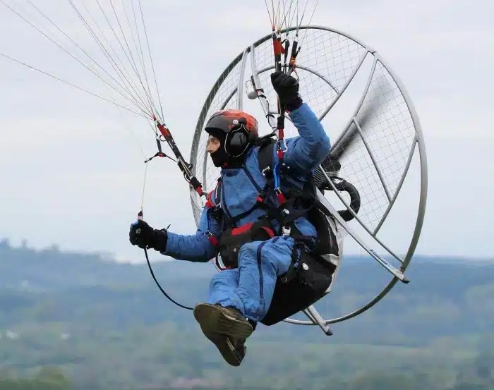 Paramotor flight suit Top 5 choices & what else to wear flying