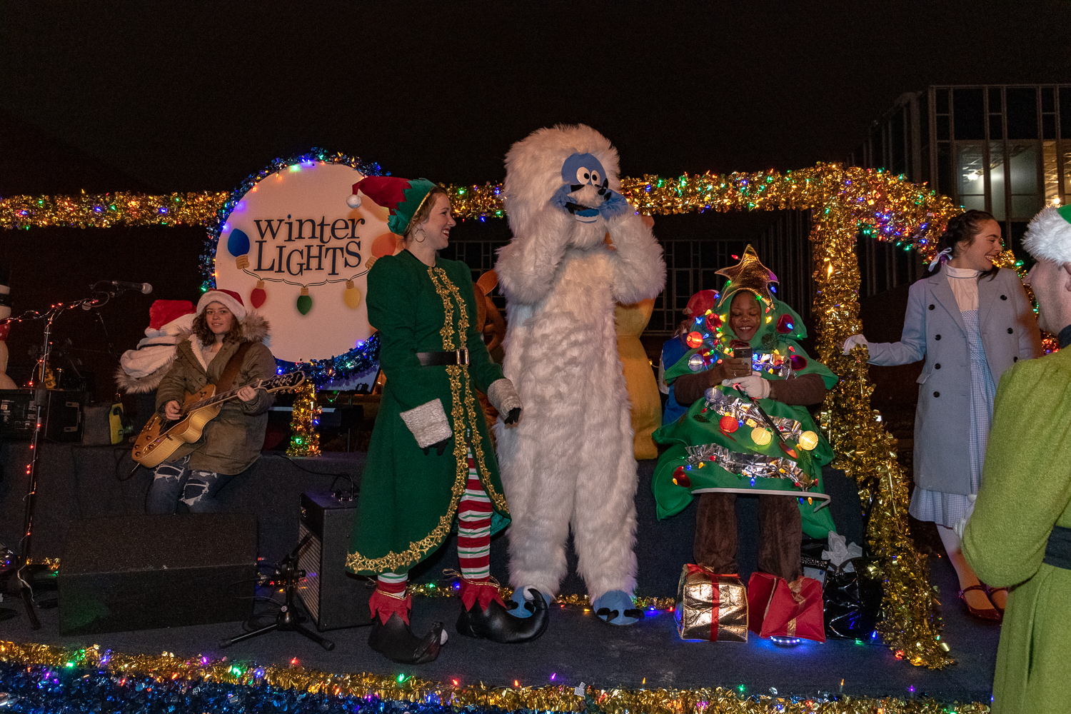 festival of lights parade 2023 route Aurora’s Winter Lights Parade 2019 Paramount Theatre