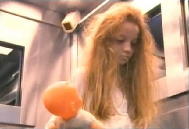 Terrifying ‘Ghost In Elevator’ Prank Paranormal Globe