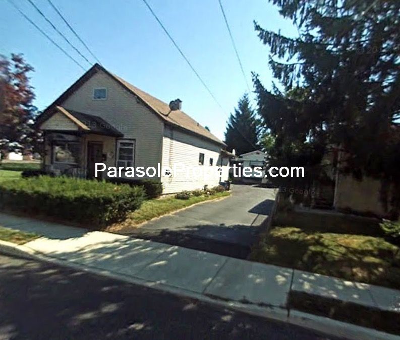 646 Meade StFront Throop, PA 18512 Parasole Properties