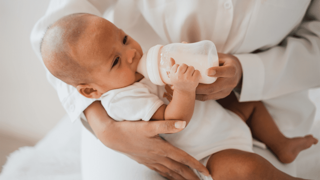 Can Babies Be Allergic To Baby Formula? Signs & Symptoms