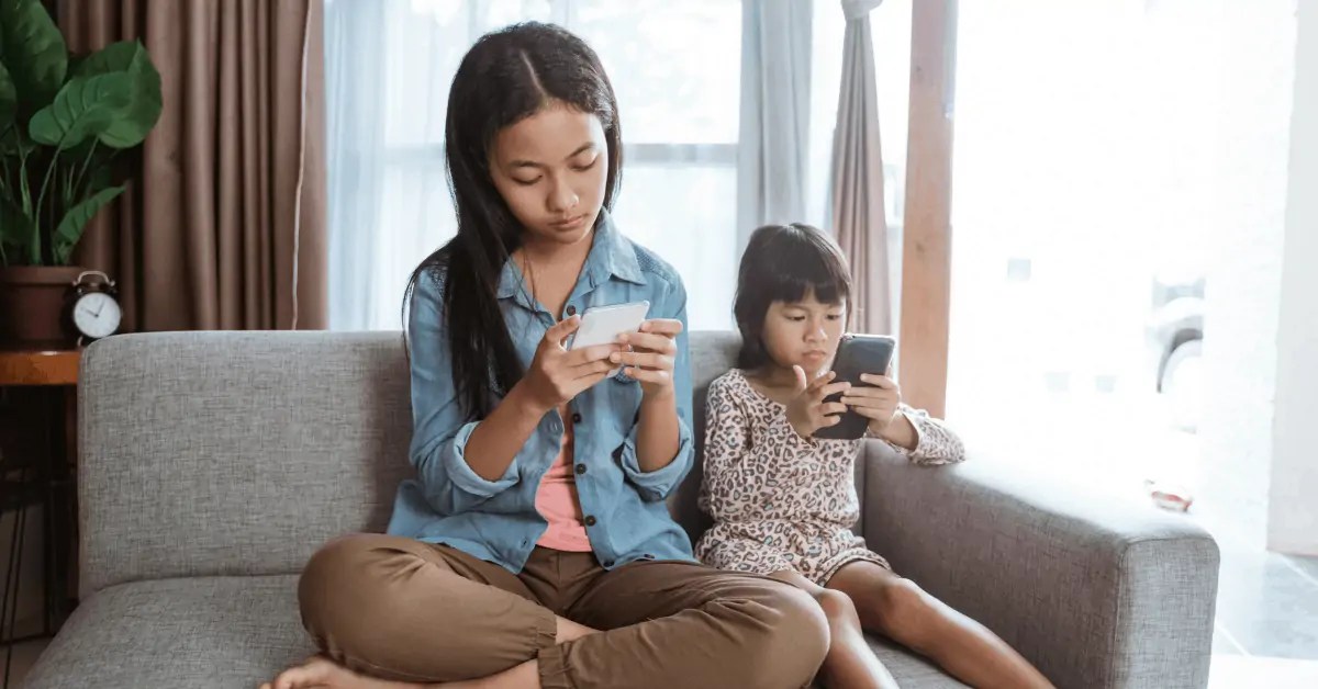 What Age Can a Child Babysit Their Siblings? Parents Plus Kids