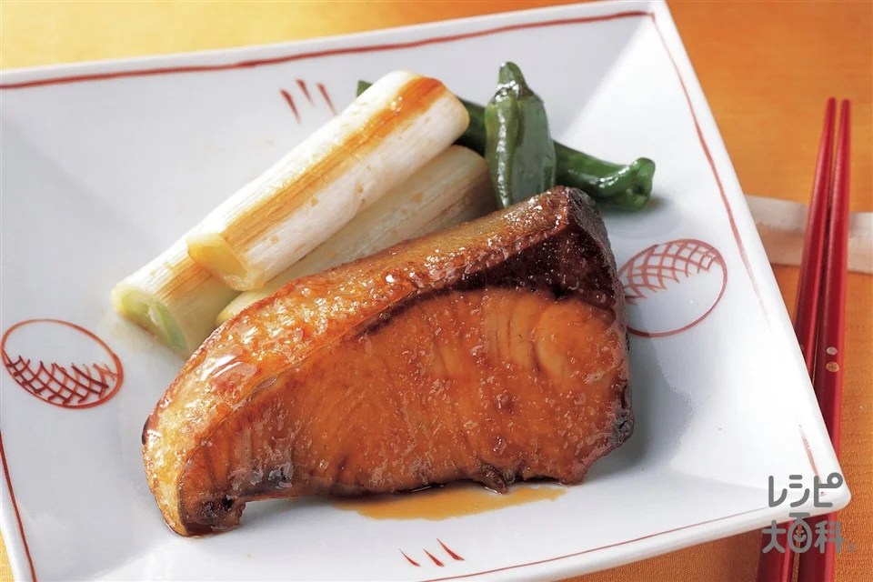 ぶりの照り焼きのレシピ・作り方・献立｜レシピ大百科（レシピ・料理）｜【味の素パーク】 : ぶり（切り身）やししとうがらしを使った料理 ぶりの照り焼き 焼きねぎ添えのレシピ・作り方｜レシピ大百科（レシピ・料理）｜【味の素パーク】 : ぶりや長ねぎを使った料理
