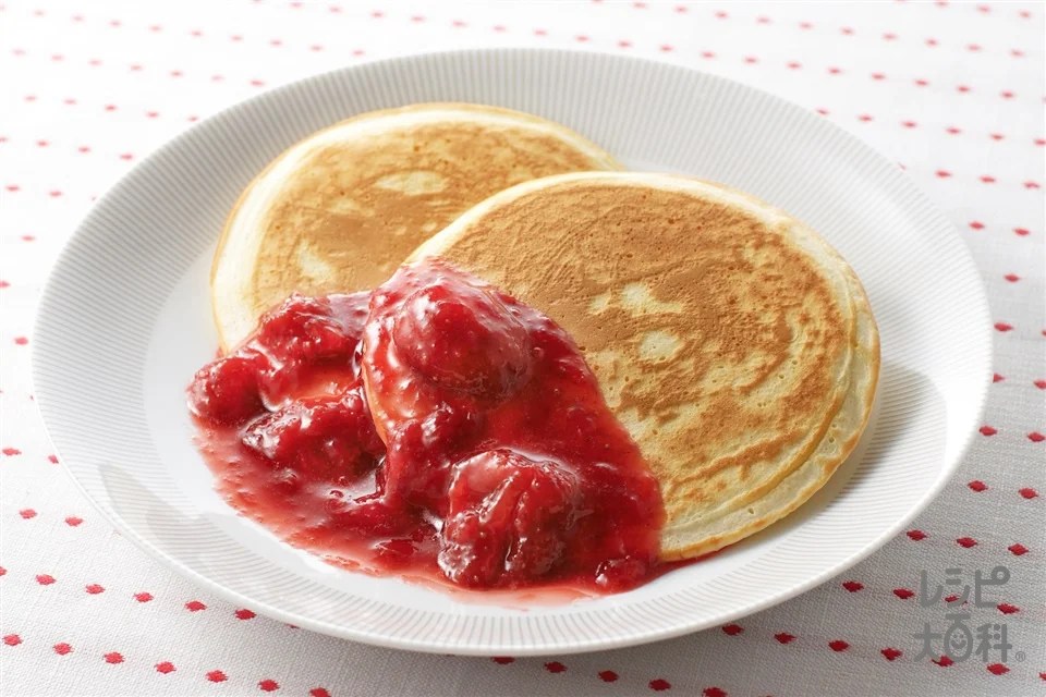 ストロベリーパンケーキのレシピ・作り方｜レシピ大百科（レシピ・料理）｜【味の素パーク】 : いちごや牛乳を使った料理