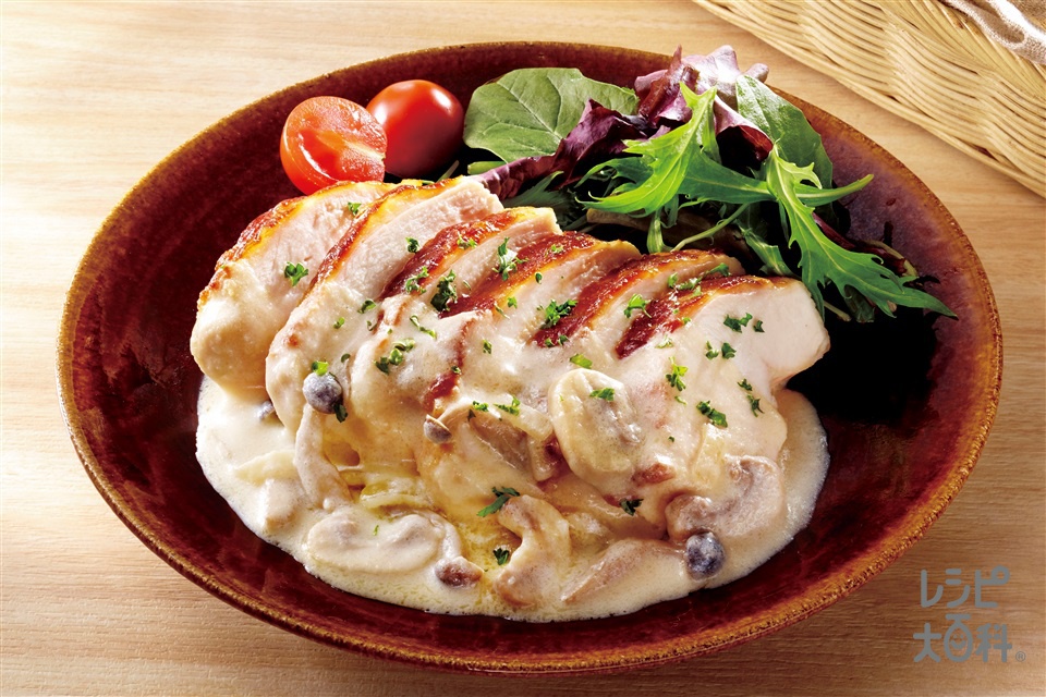やわらか鶏むねステーキ ハーブ風味のレシピ・作り方・献立｜レシピ大百科（レシピ・料理）｜【味の素パーク】 : 鶏むね肉やじゃがいもを使った料理 やわらか鶏むねステーキ きのこクリームソースのレシピ・作り方｜レシピ大百科（レシピ・料理）｜【味の素パーク】 : 鶏むね肉やマッシュルームを使った料理