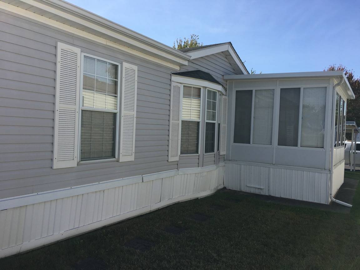 ***SOLD***Orchard Cove MHC Lot 105 Parkbridge Investment Group, Inc.