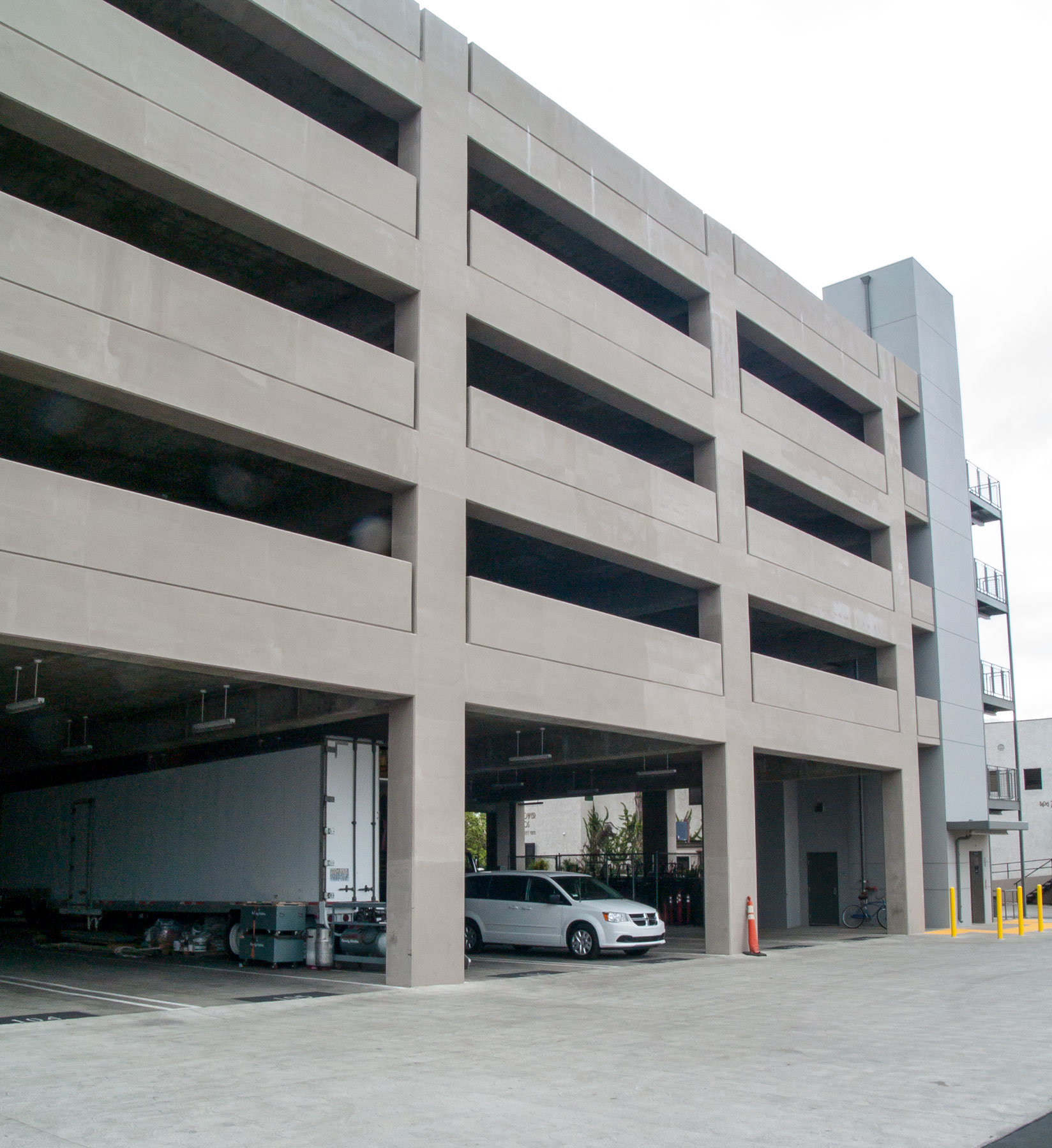 Sunset Gower Studios Parking Structure Parkco Building