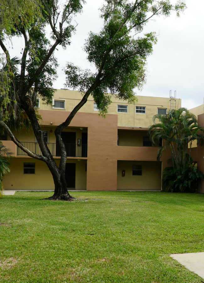 Park East HOA to Park East, home