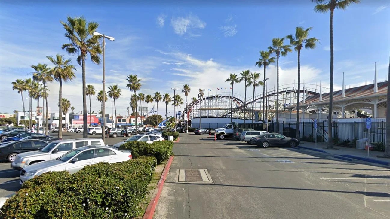 Belmont Park Parking Hours & Free Lots [2022 Guide]