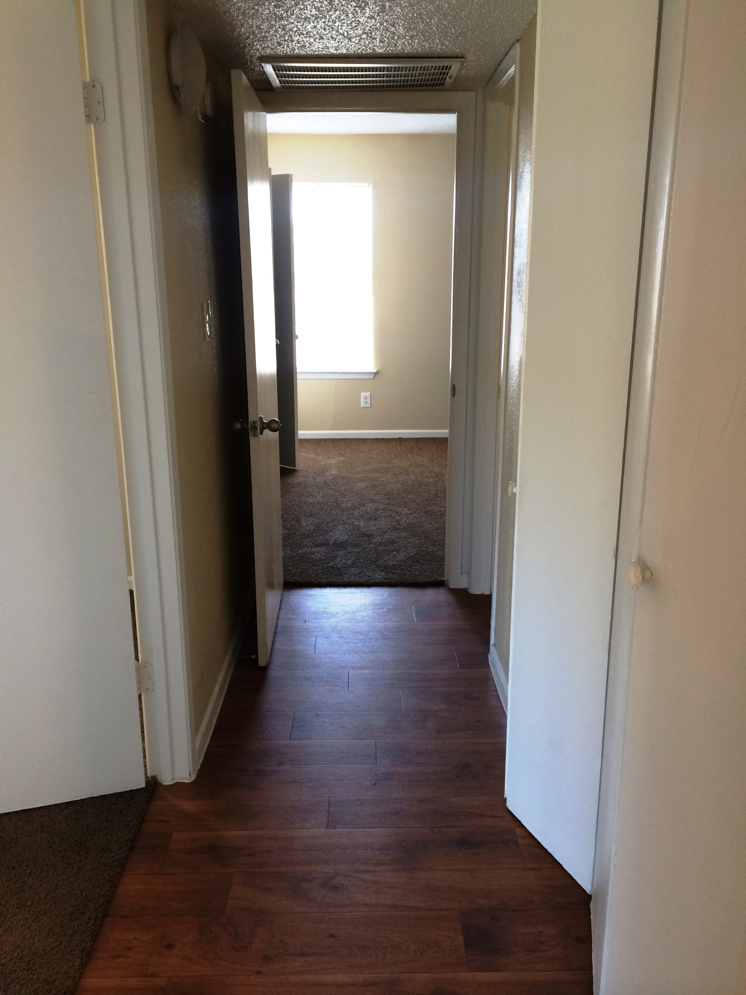 The Park on Whitehurst The Park on Whitehurst 2 Bed 1 Bath apartments