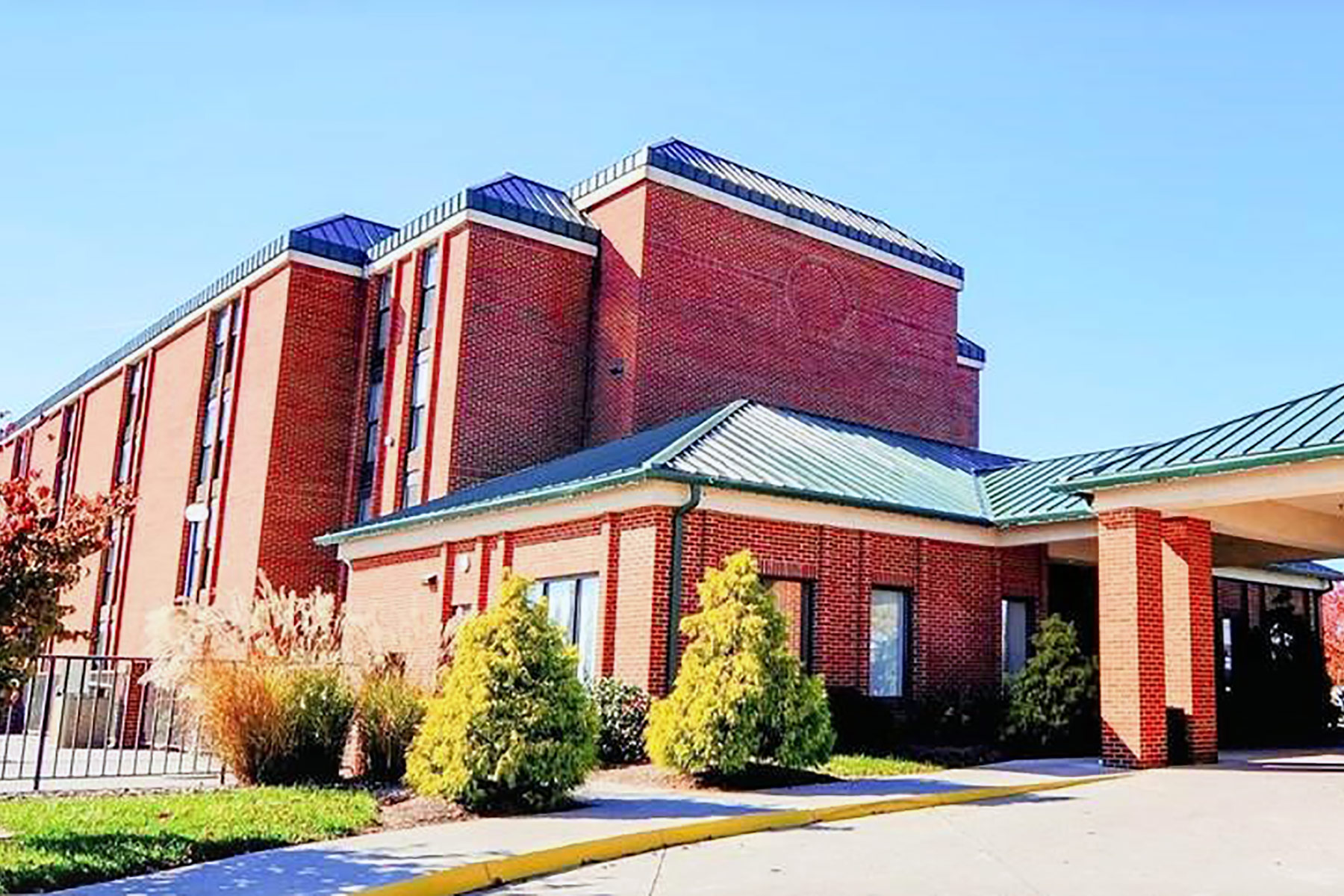 The Comfort Inn in Blacksburg, VA Park Commercial Real Estate, Inc.