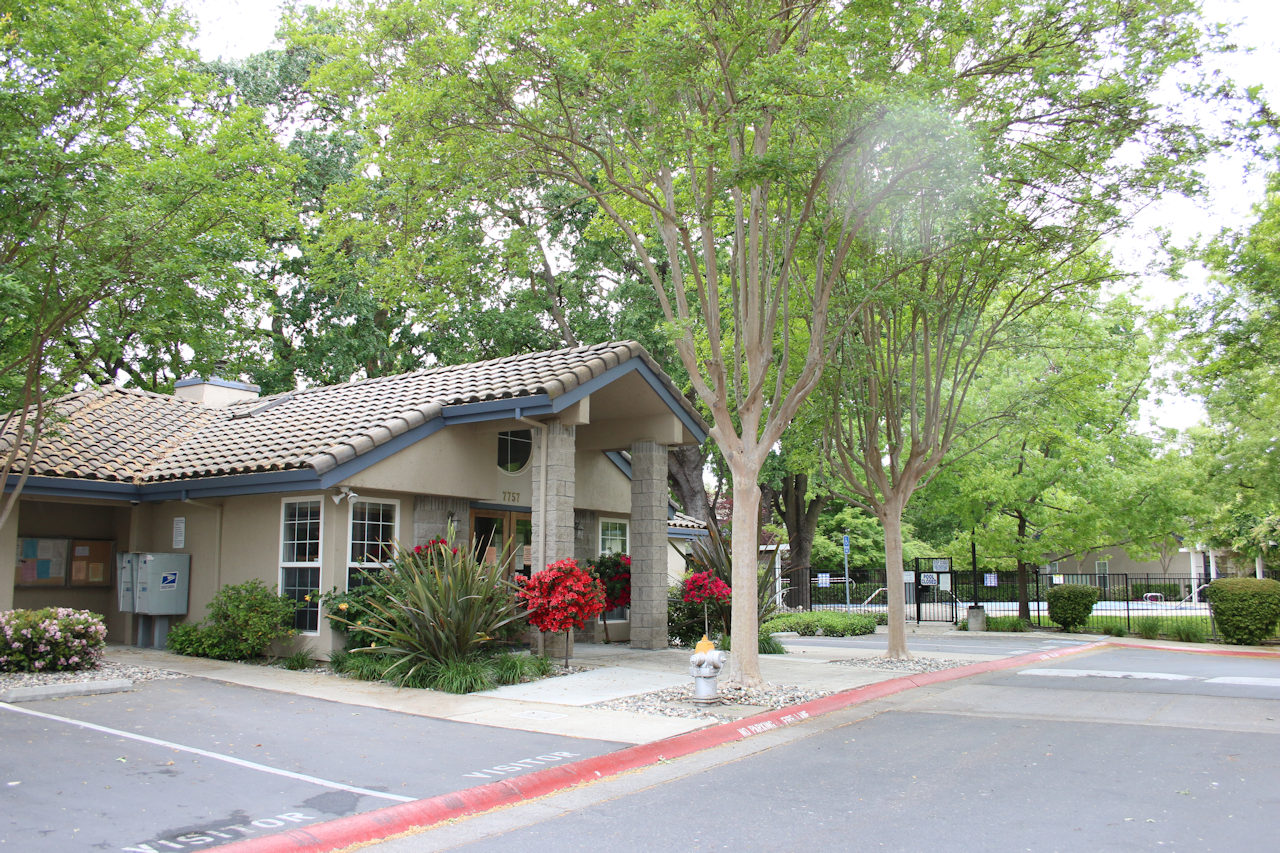 Park River Oak Estates Homeowners Association