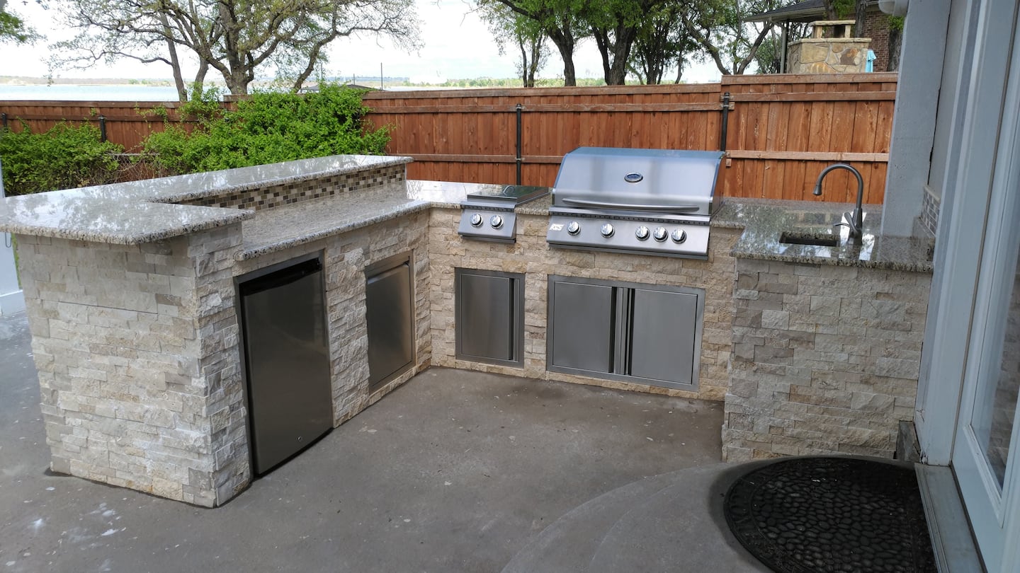 The Cottage on Lake Graham, in North Texas Park the Boat Inc