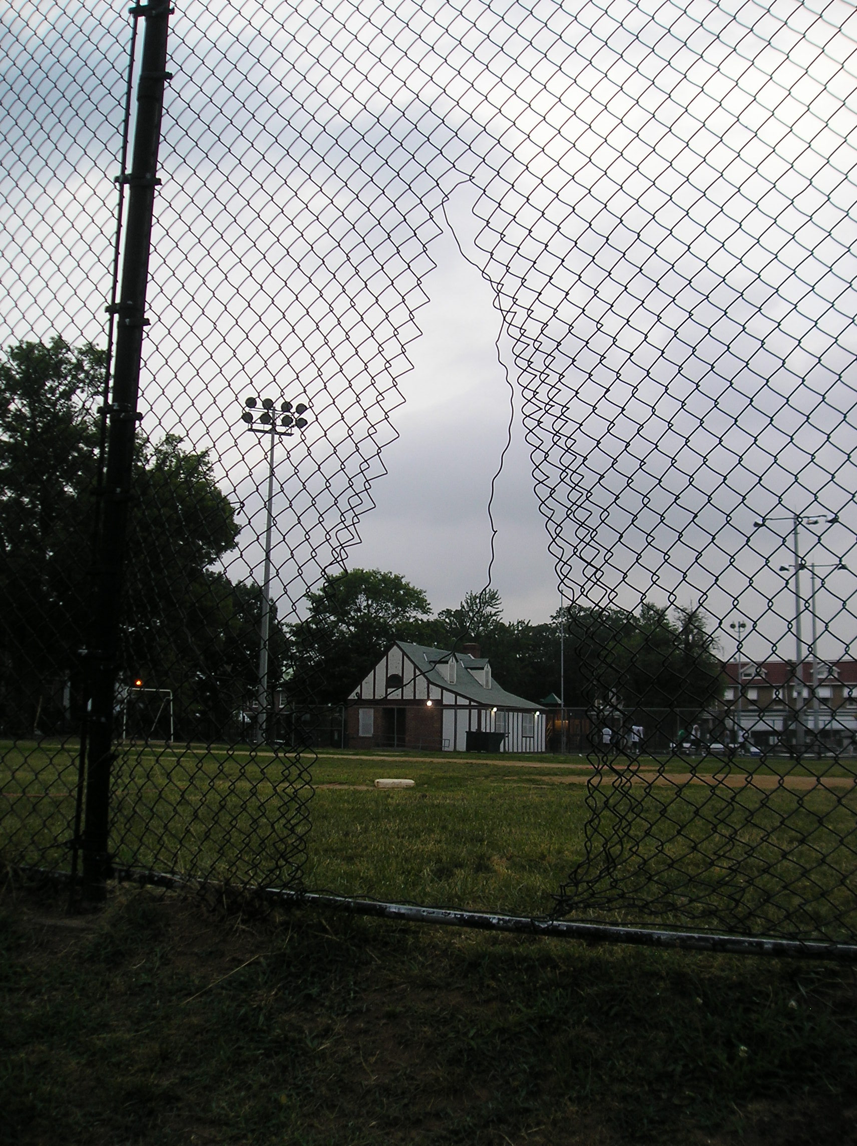 Rec Center’s Fences A Gaping Problem Park View, D.C.