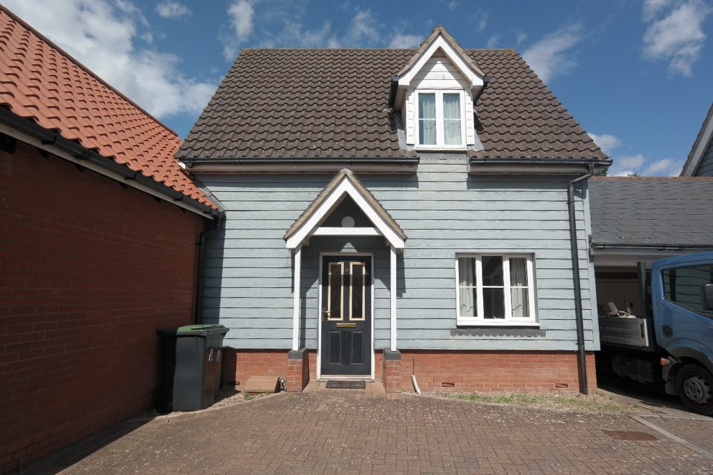 2 Bedroom Linkdetached House Parkyns Letting Agents Bury St