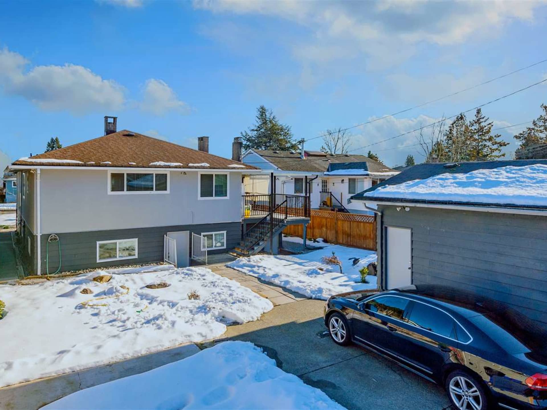 8391 11th Avenue Burnaby Parm Grewal