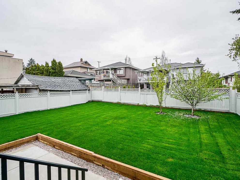 7923 GRAHAM AVENUE Parm Grewal