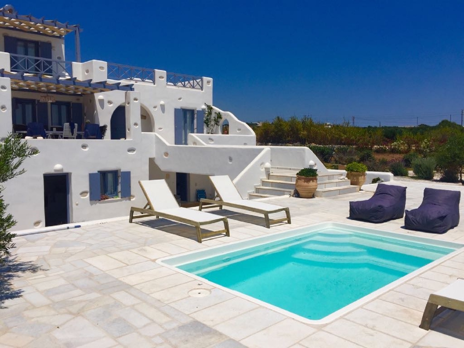 Naousa Ampelas for rent R06 Paros Invest Real Estate services