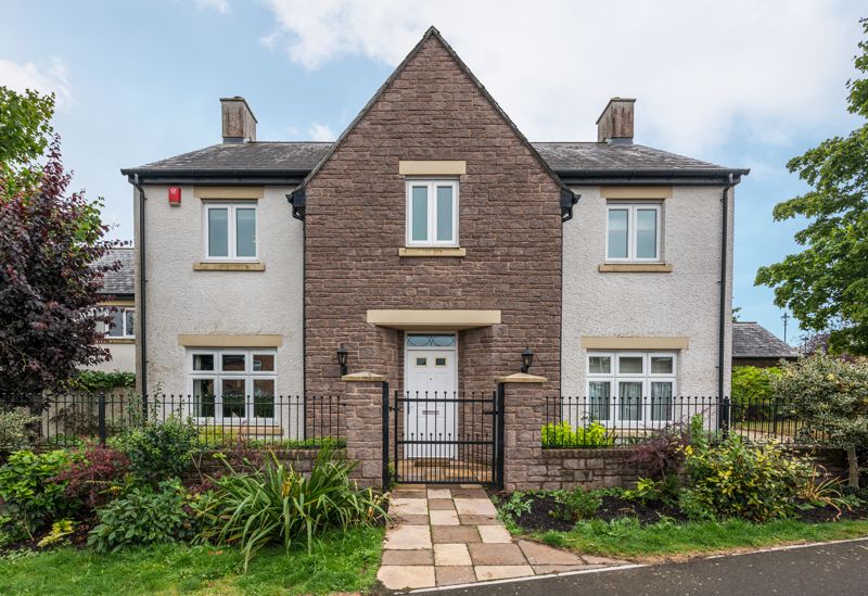 Croesonen Gardens, Abergavenny Parrys Estate Agents