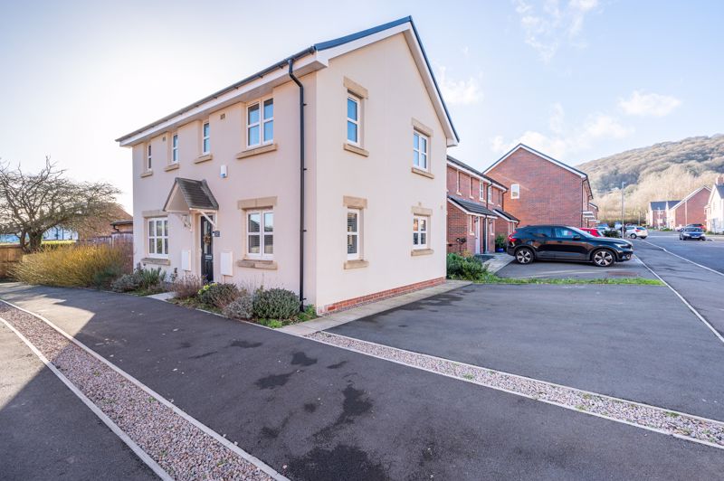 Maindiff Drive, Abergavenny Parrys Estate Agents