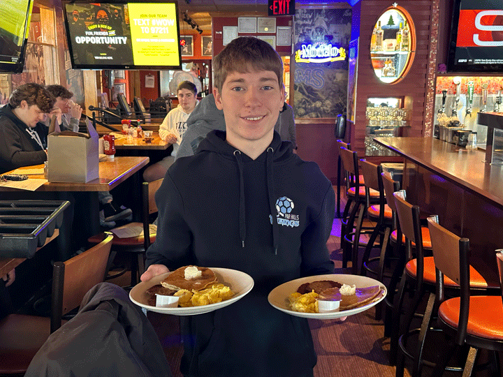 PHHS Project Graduation had Fundraiser at Applebee’s Parsippany Focus